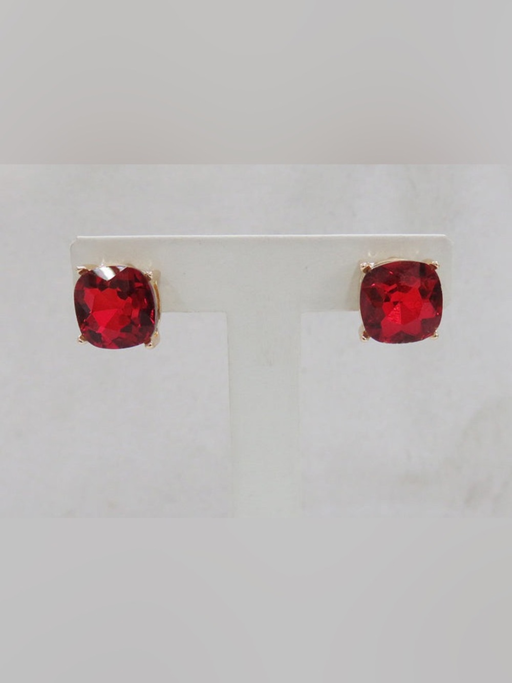 Red Oval Crystal Stud Earrings - Classic Women's Jewelry